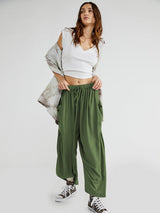 Loose Pockets Pleated Long Pants